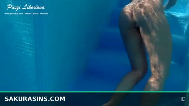 Likorlova's steamy underwater blowjob caught on camera
